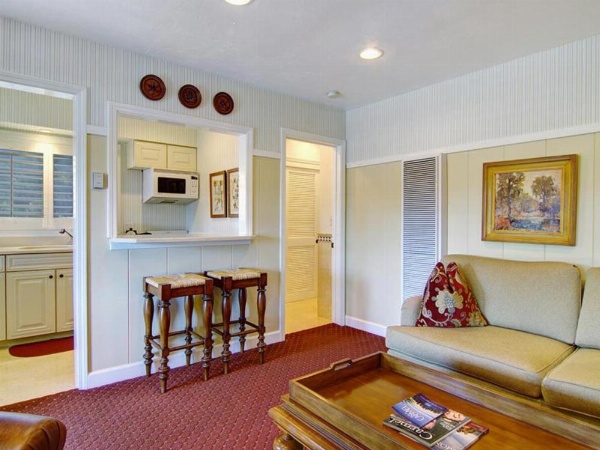Wayside Inn image 20