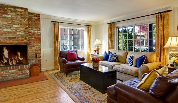 Wayside Inn image 26