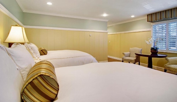 Wayside Inn image 30